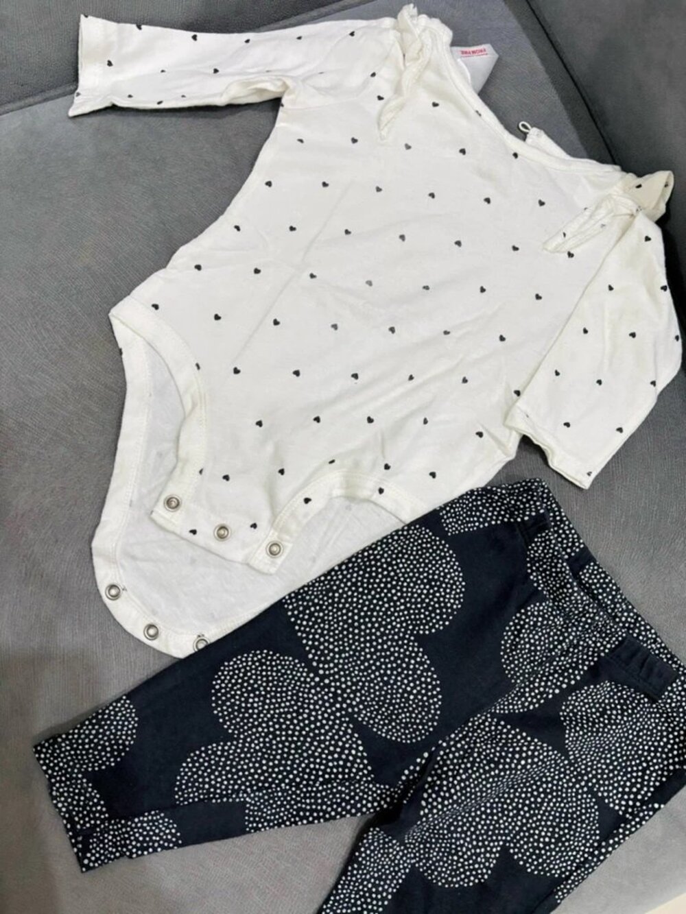 NWT Carter's Baby Girl 2-Piece Bodysuit & Pant Set – Black & white 3 months - Picture 7 of 15